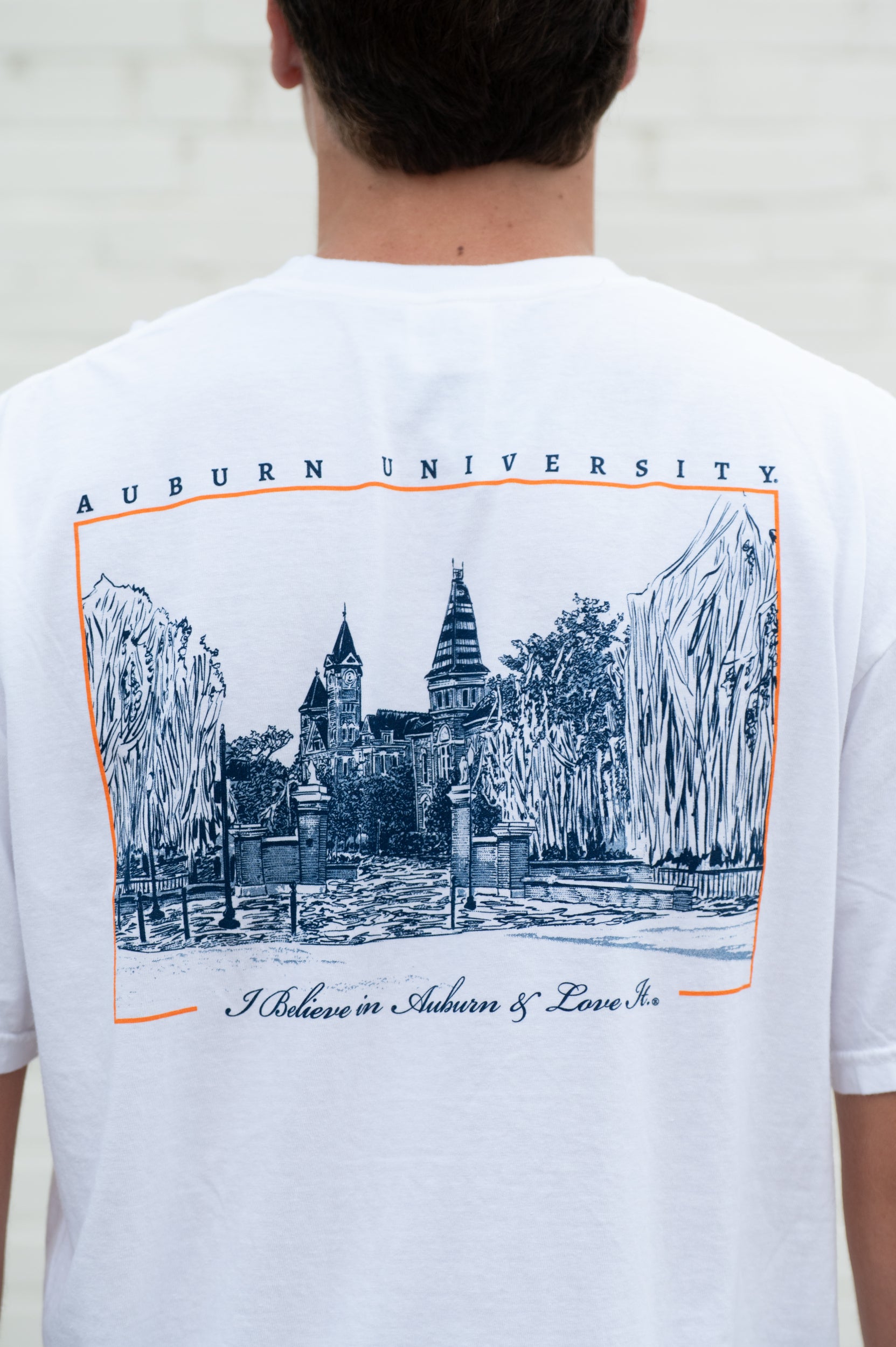 Auburn University White T-Shirt with a Navy illustration of Toomer’s Corner