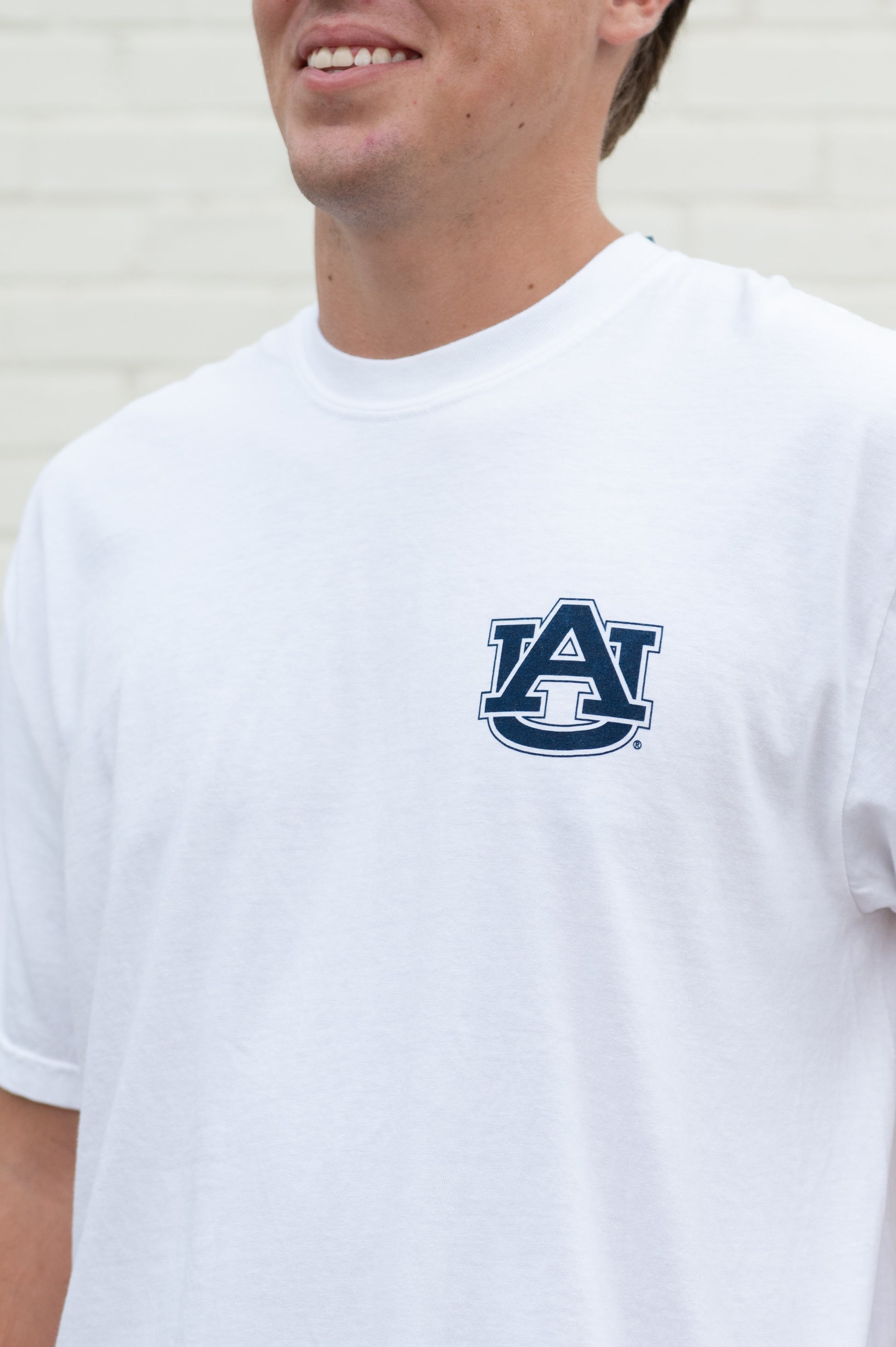 Auburn University White T-Shirt with a Navy illustration of Toomer’s Corner